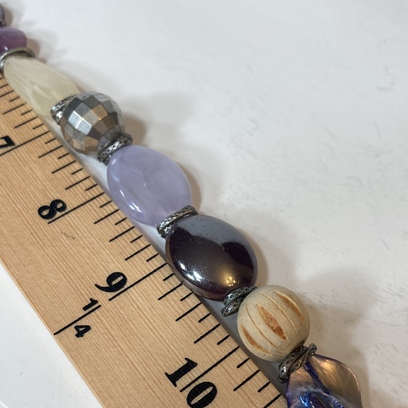 18" Purple Beaded and Shell Necklace - Picture 11 of 15